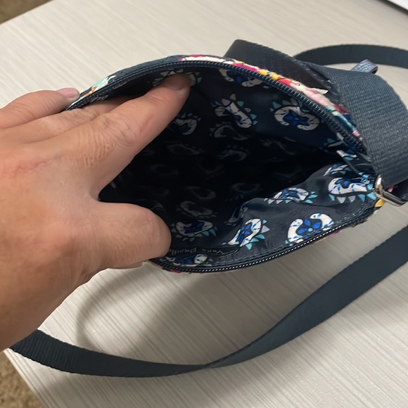 Vera Bradley Mini Hipster - Picture 5 of 6